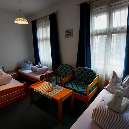 Pension65 Konukevi Police nad Metují