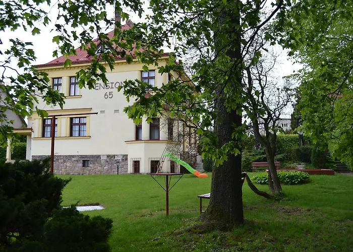 Pension65 Gasthuis Police nad Metují